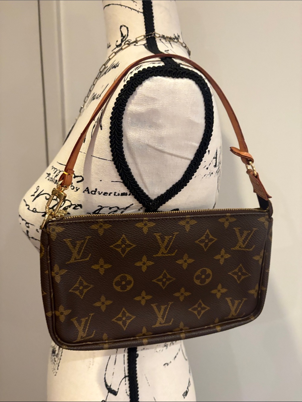 Louis Vuitton Brown Monogram Shoulder Pochette with Vachetta Strap - Picture 2 of 12